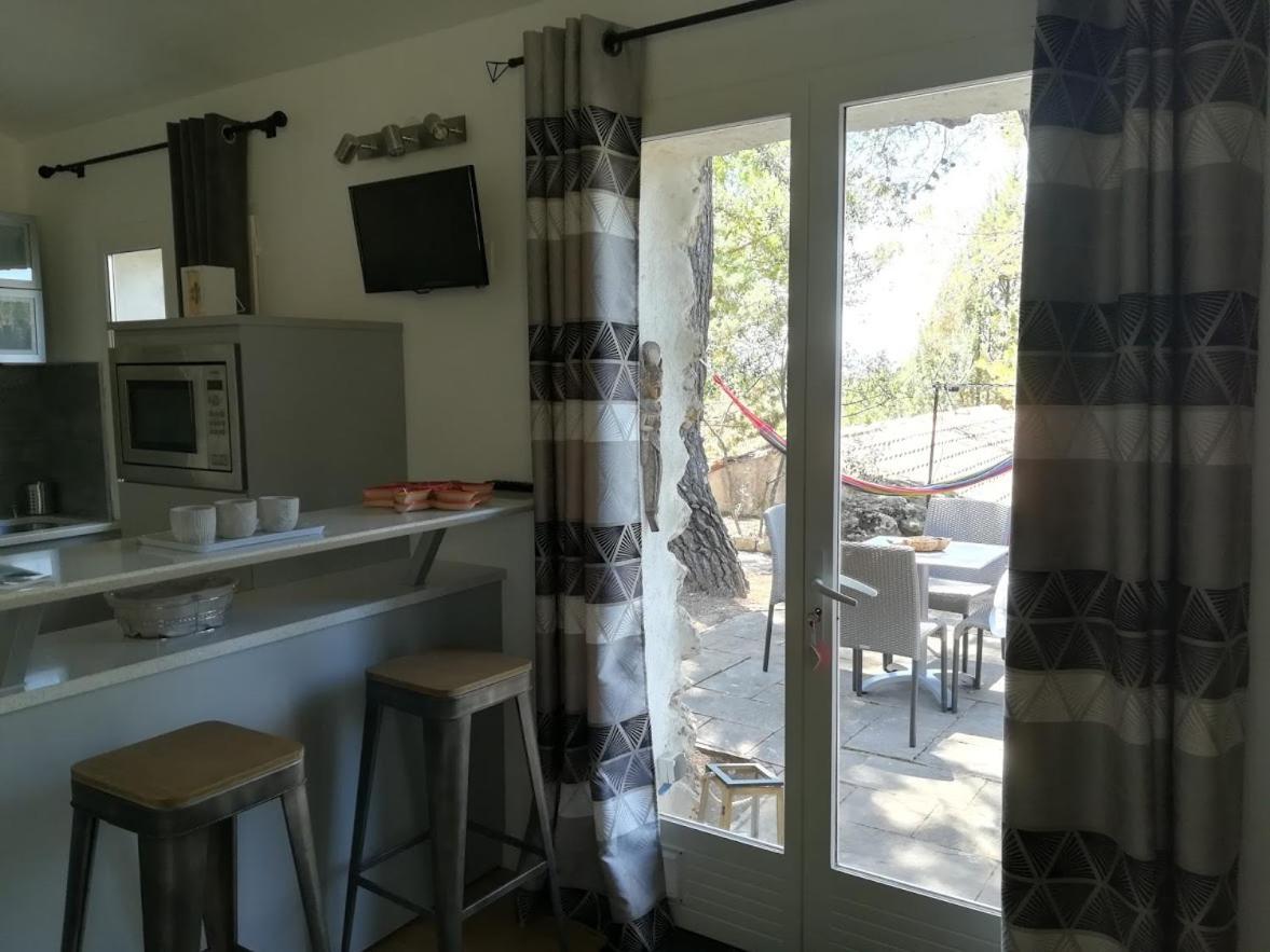 Gite Avec Spa Jacuzzi Au Coeur De Provence Cote D'Azur Saint-Antonin-du-Var Esterno foto